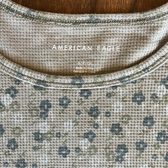 American Eagle size small crop top - Picture 3 of 4